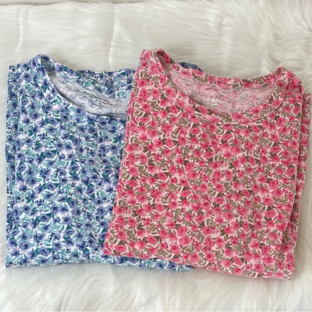 Old Navy Pink Blue ditsy Floral Tee Set of 2 short sleeve everywhere shirt tops